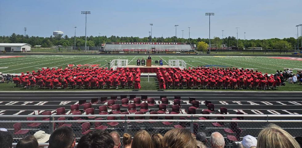 LHS_gradCeremony